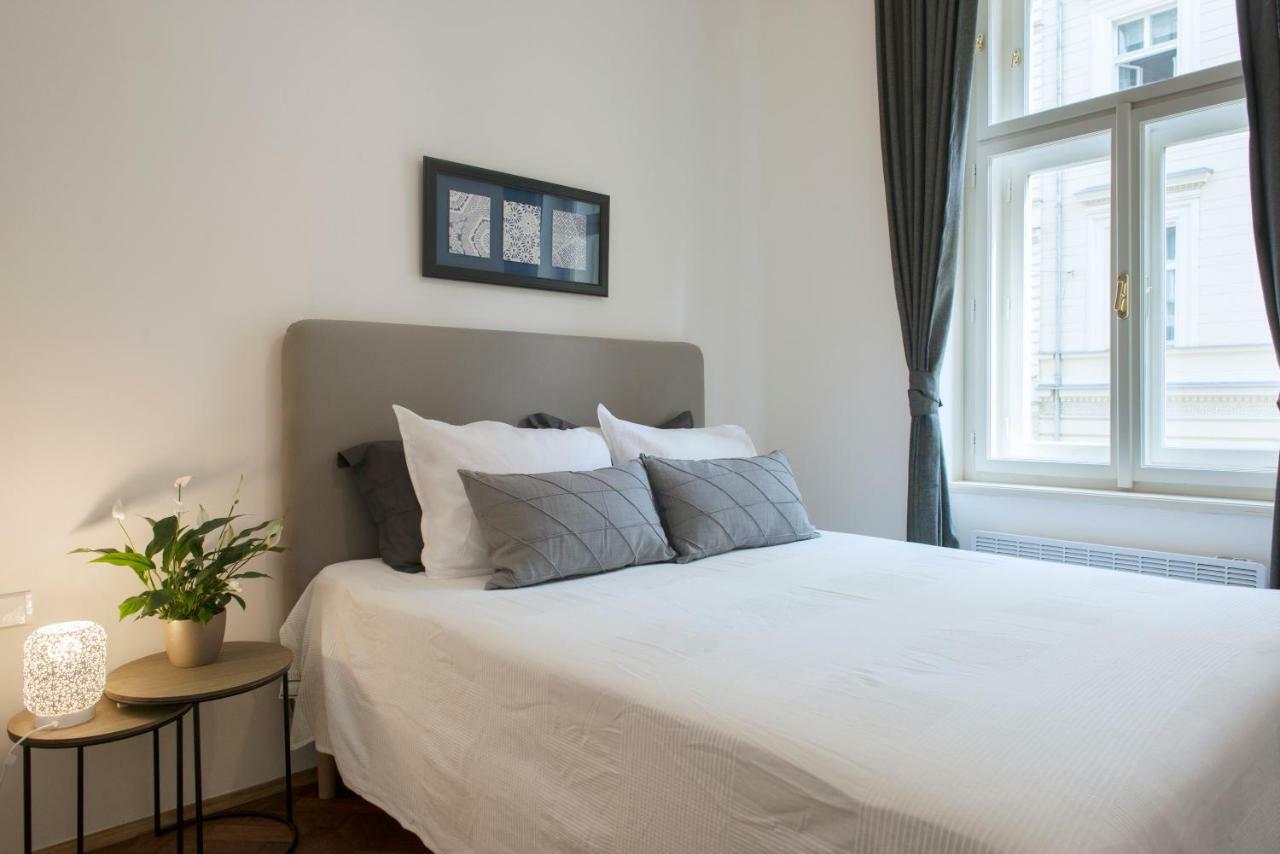 Kent Ridge Loft Apartment Prague Luaran gambar